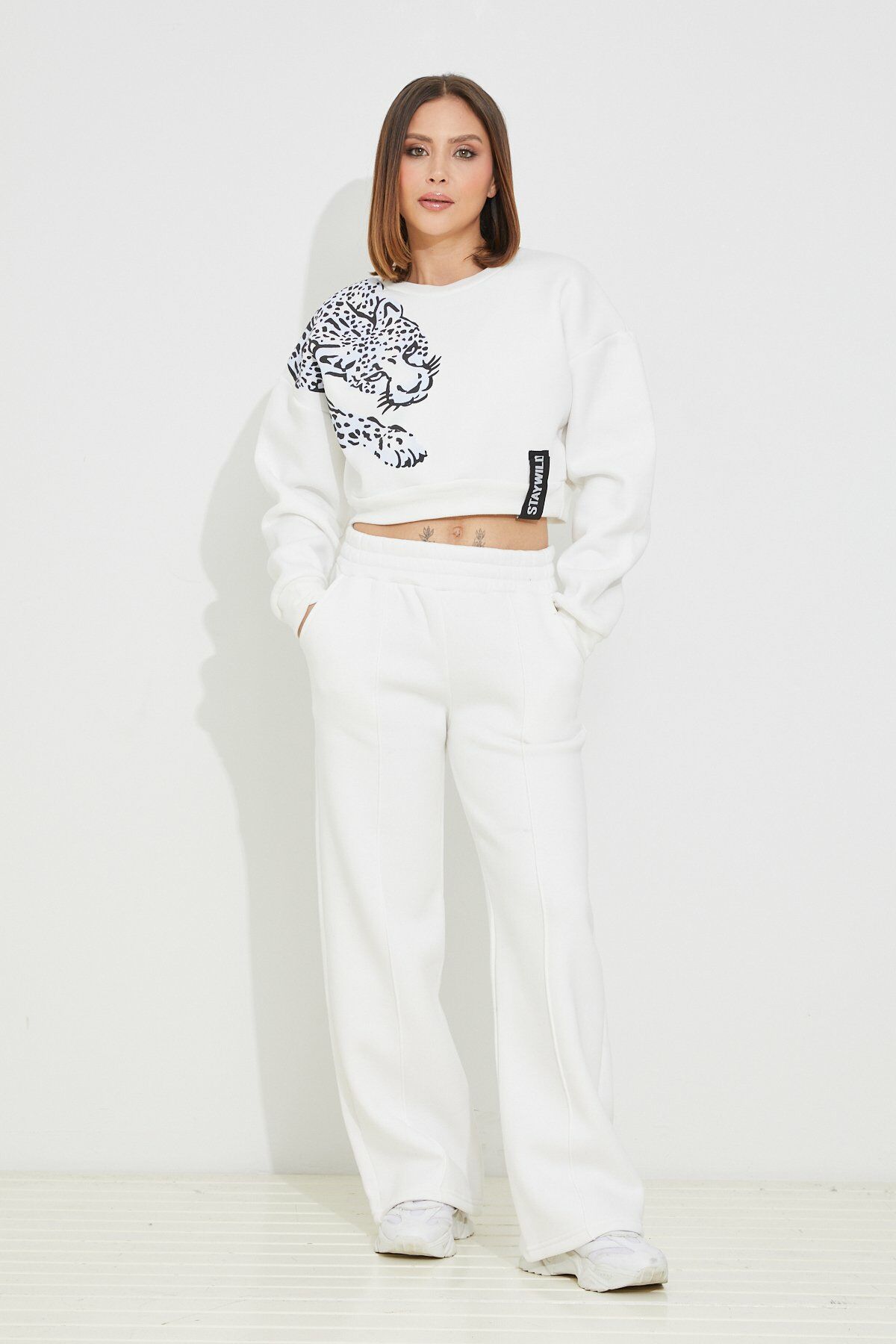Kadın Kısa Sweatshirt Leopar Baskılı