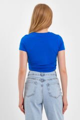 Yan Büzgülü Crop T-shirt Mavi