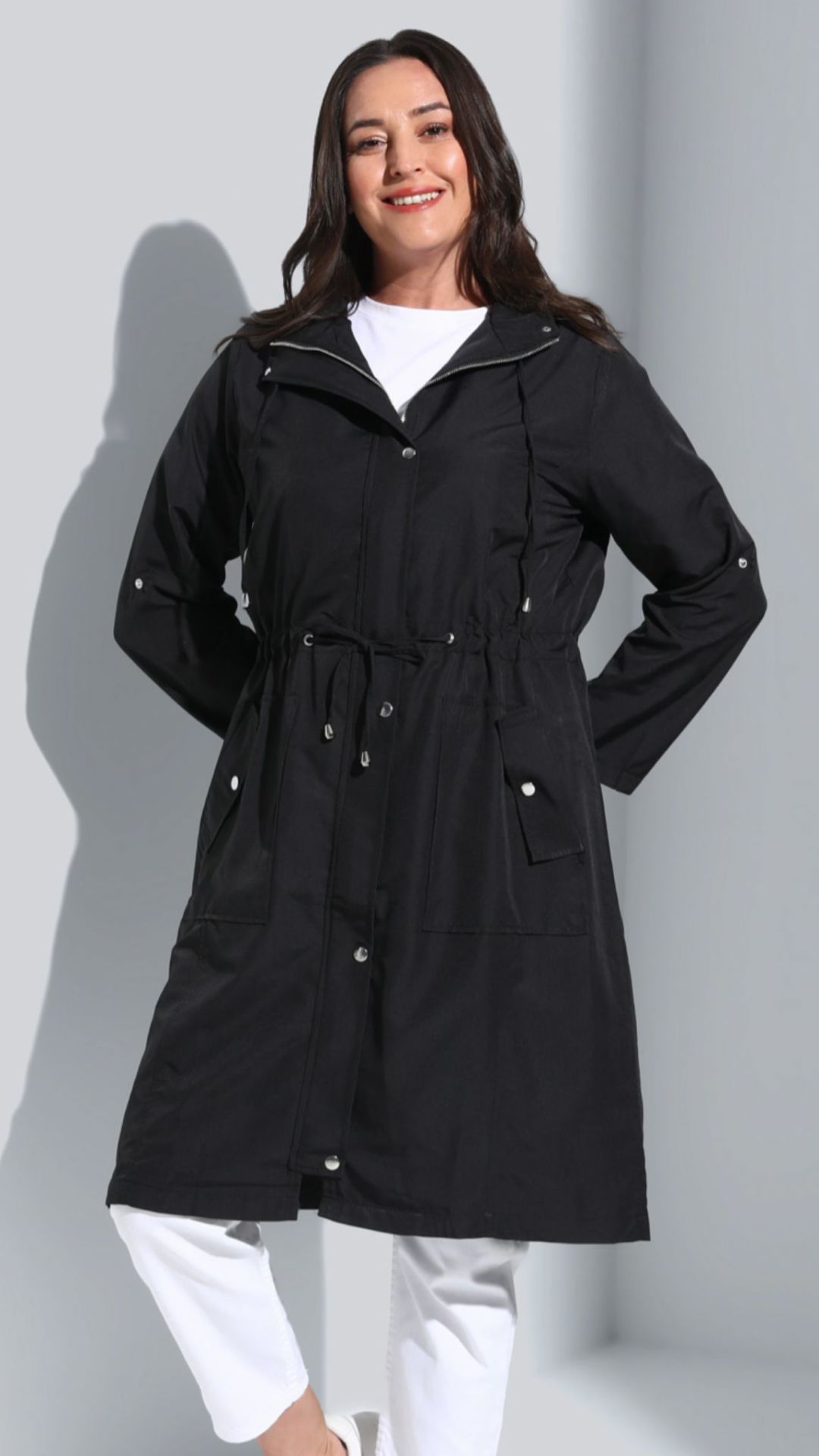 Siyah Pamuklu Kapüşonlu Kadın Trençkot