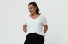 Büyük Beden Kısa Kol V Yaka Kadın T-shirt