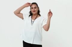 Büyük Beden Kısa Kol V Yaka Kadın T-shirt