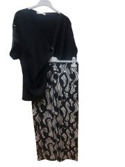 Büyük Beden Kısa Kol V Yaka Kadın T-shirt SİYAH - 46