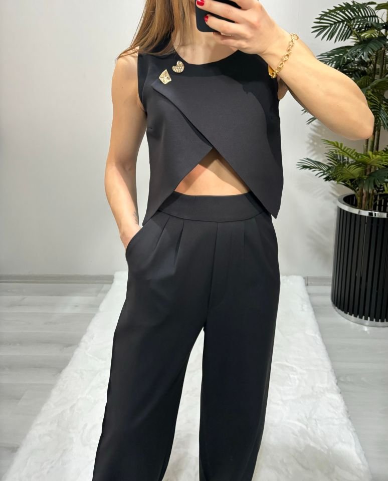 Asimetrik Gold Düğme Detaylı Tasarım Takım SİYAH - M