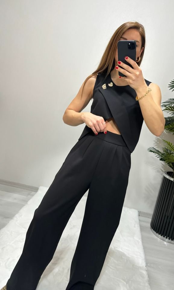 Asimetrik Gold Düğme Detaylı Tasarım Takım SİYAH - M